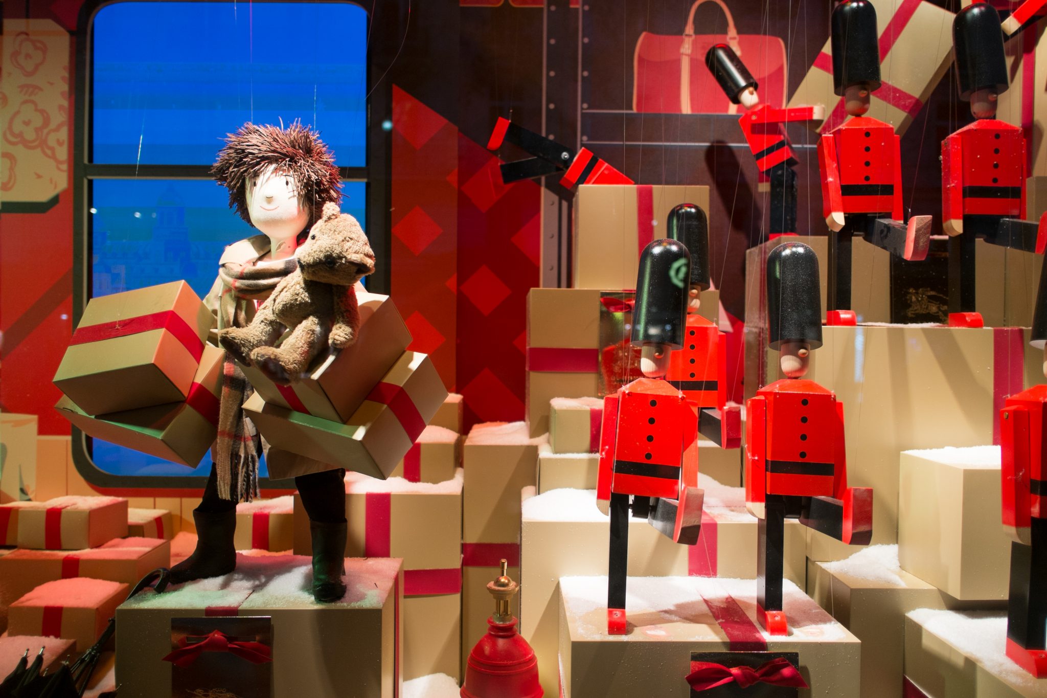 Christmas Windows in Paris redux