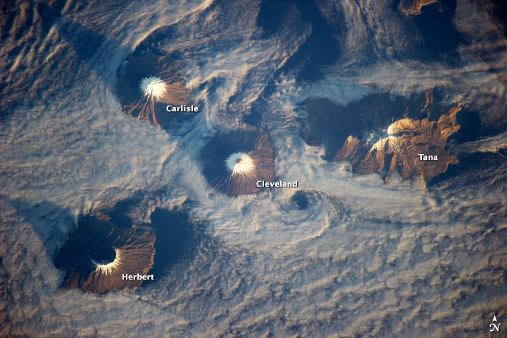 Islands_of_the_Four_Mountains_ISS.jpg