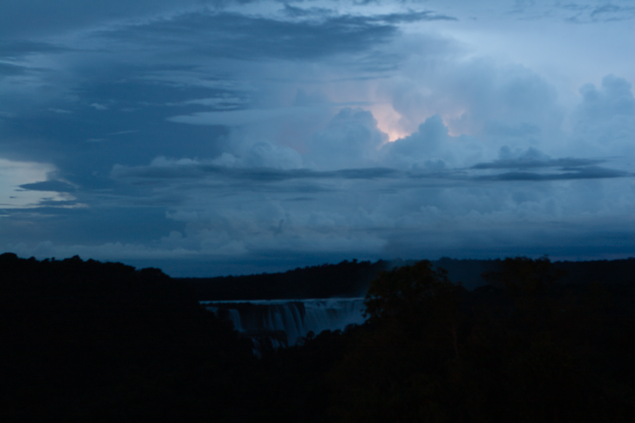 The Devil’s Throat in a storm