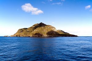 201203_Tristan_da_Cunha_2012.jpg